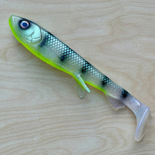 Wolfcreek Shad 29 cm - Green Striped Ghost UV
