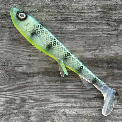 Wolfcreek Shad 29 cm - Green Striped Ghost UV